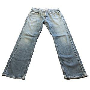 Signature Levi Strauss Relaxed Fit Jeans size 32